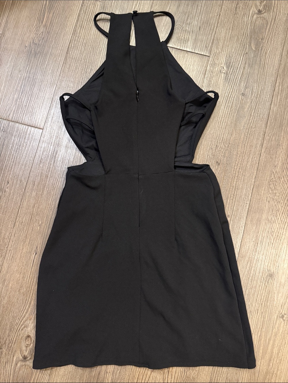 🆕 Express Black Halter Cutout Mini Dress. XS. NWT!!🔥 - Picture 3 of 5